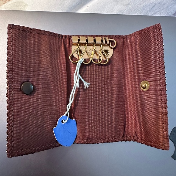 Vintage Whiting & Davis Key Holder - Picture 7 of 7